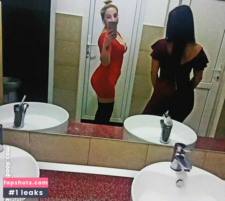 zotaalexandra gallery photo #25