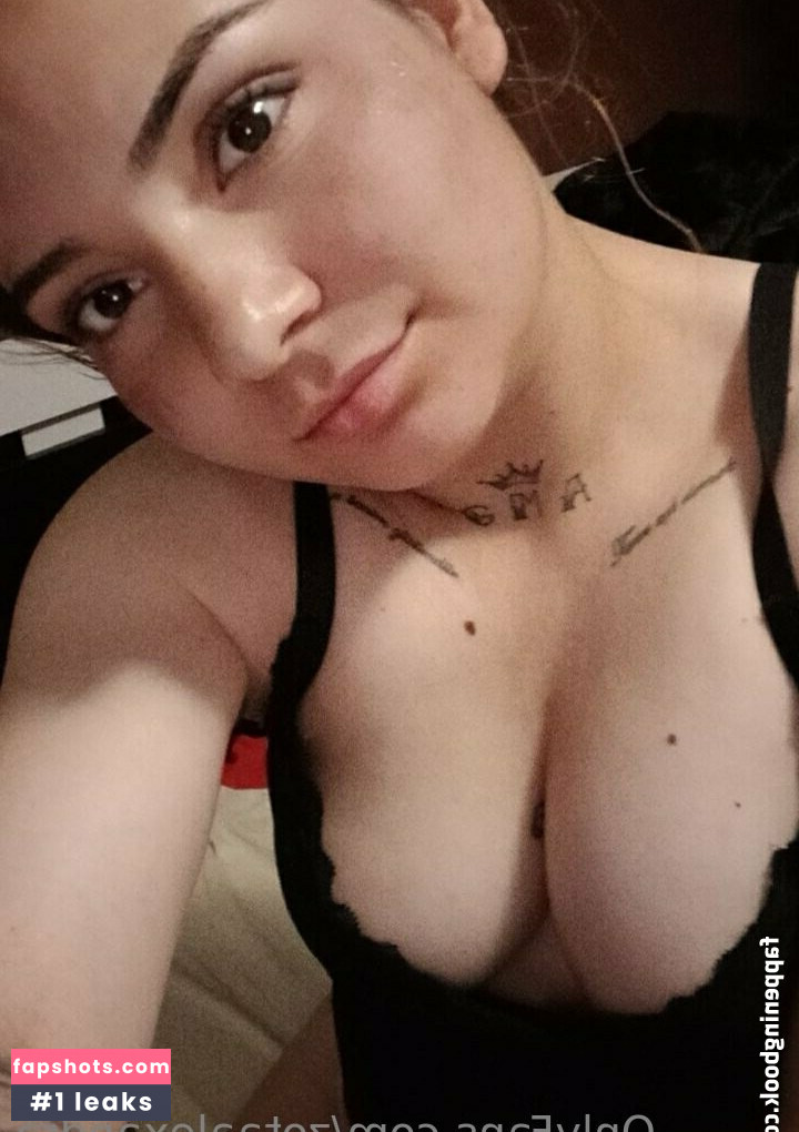 zotaalexandra gallery photo #30