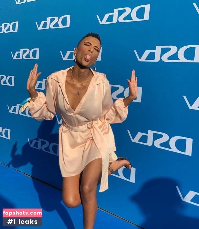 Zozibini Tunzi gallery photo #13