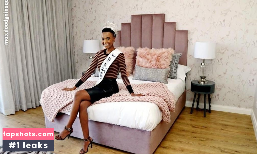 Zozibini Tunzi gallery photo #21