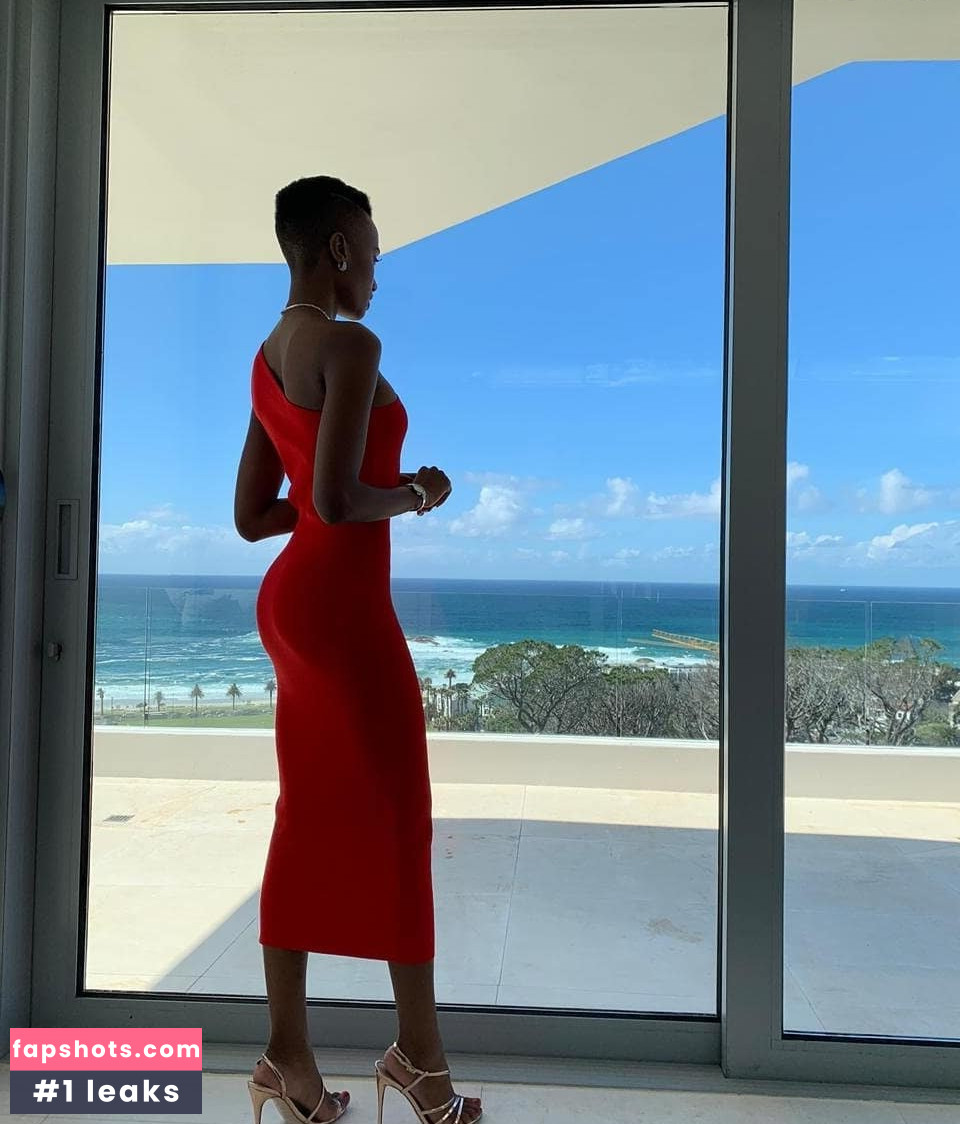 Zozibini Tunzi gallery photo #35