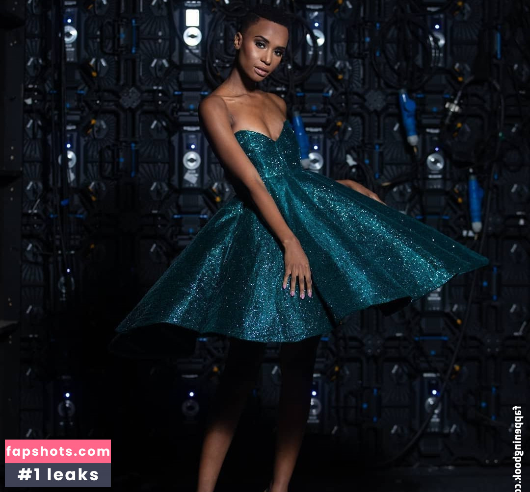 Zozibini Tunzi gallery photo #38