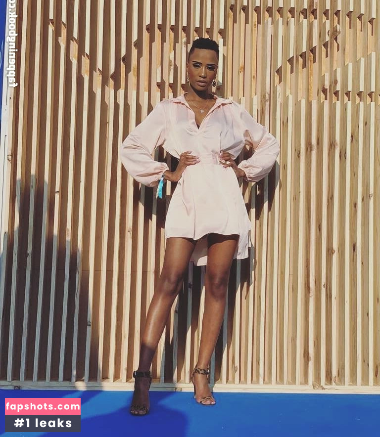 Zozibini Tunzi gallery photo #54