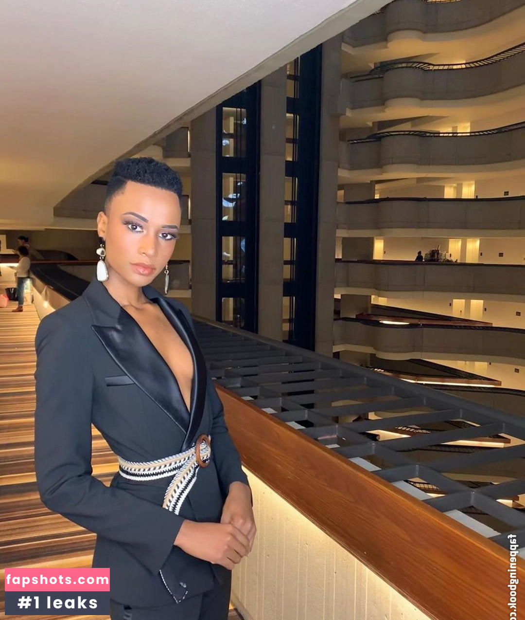 Zozibini Tunzi gallery photo #69