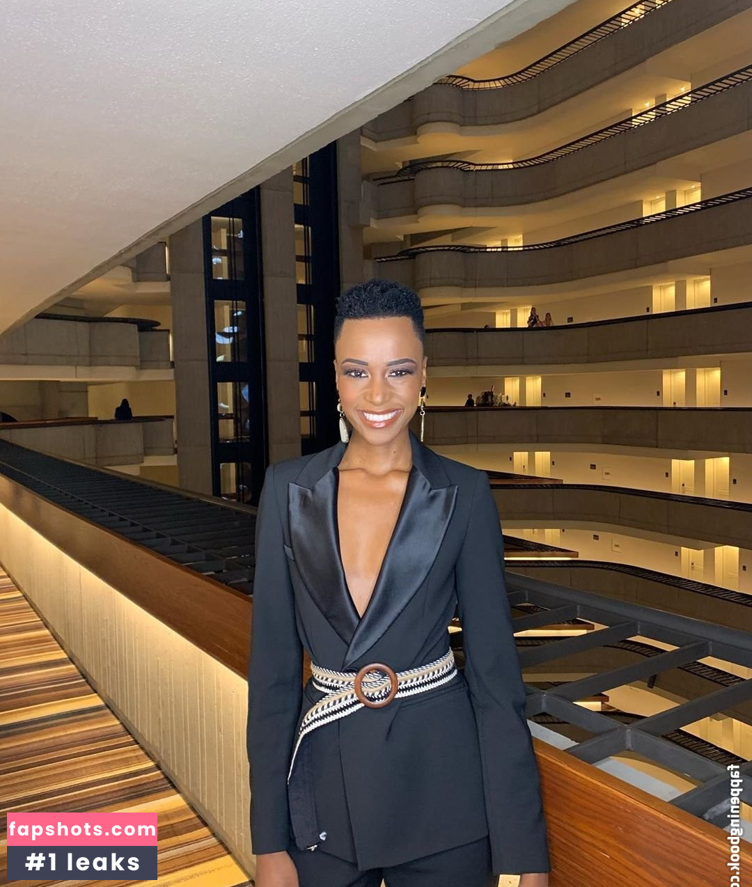 Zozibini Tunzi gallery photo #79