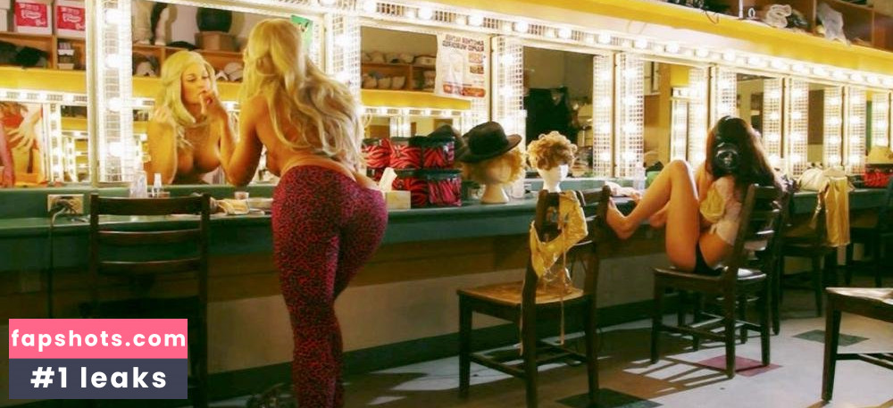 Zsuzsi gallery photo #3