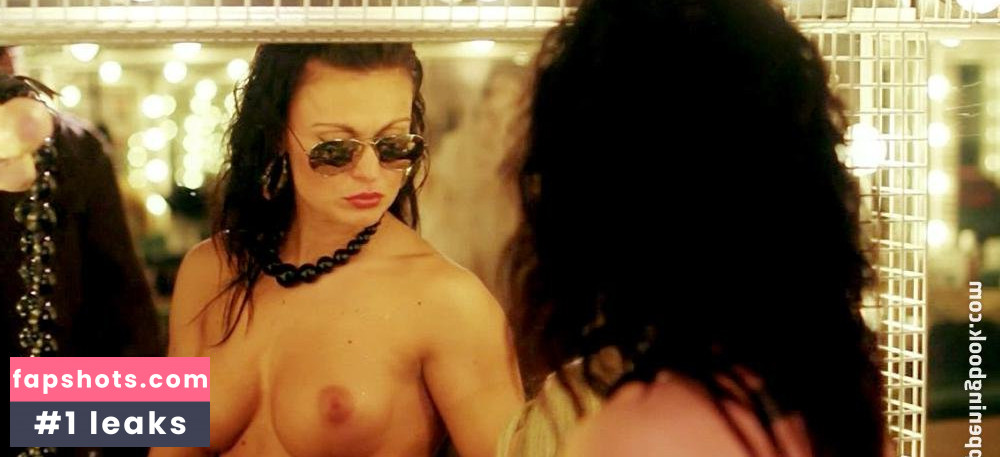 Zsuzsi gallery photo #8