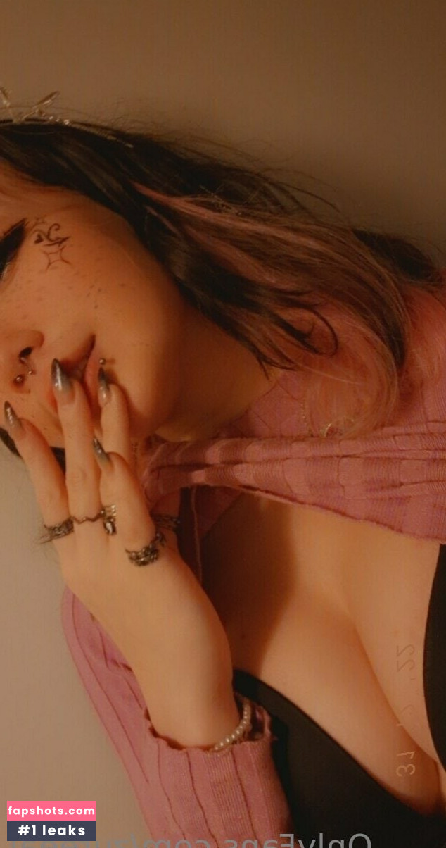 Zureeal gallery photo #130