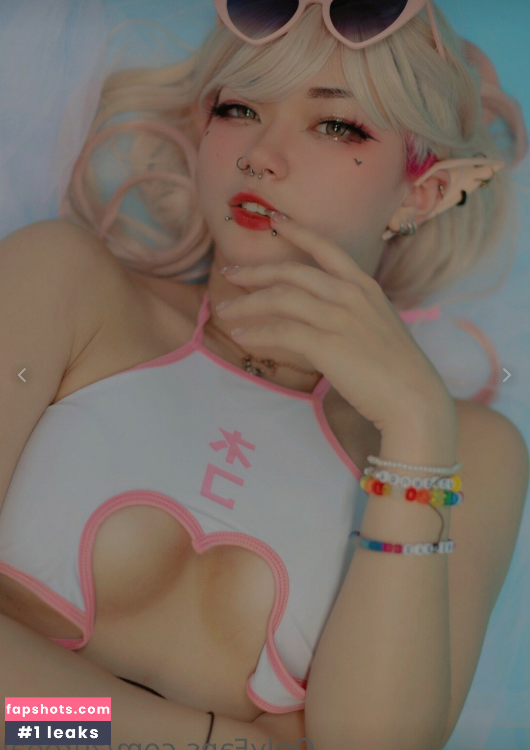 Zureeal gallery photo #148