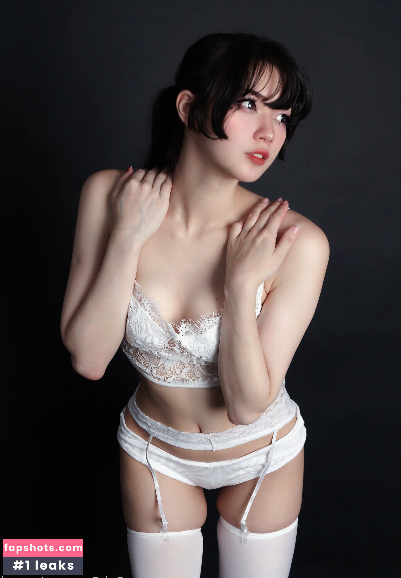 Zureeal gallery photo #167