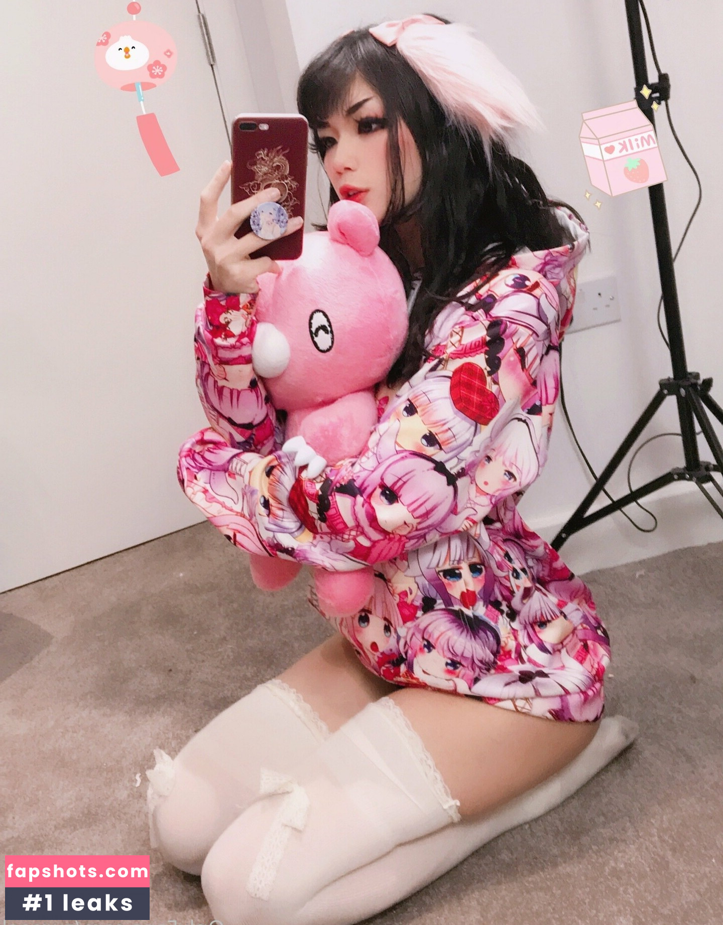 Zureeal gallery photo #175