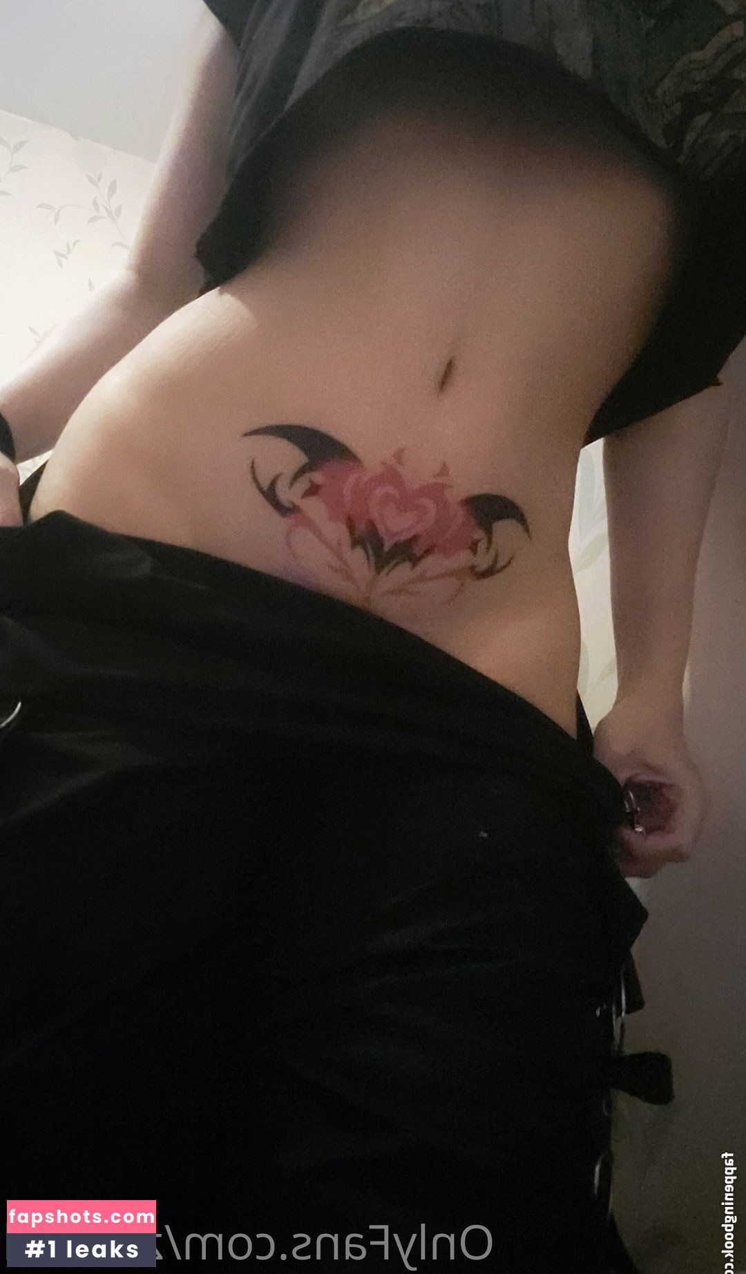 Zureeal gallery photo #244