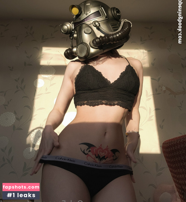 Zureeal gallery photo #249