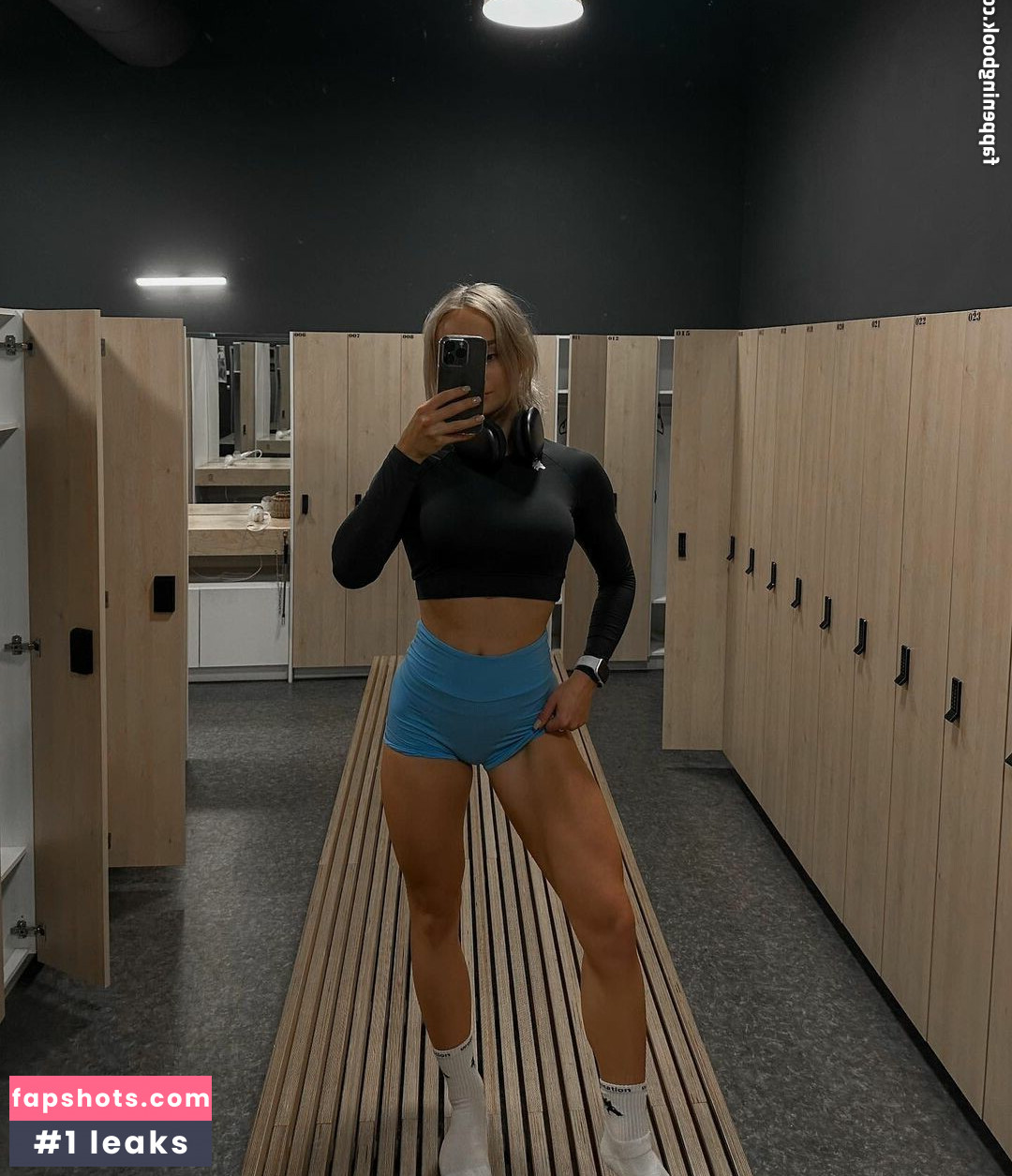 Zuzana Kardos Nude Leaks OnlyFans Photos #5 - LeakJerk