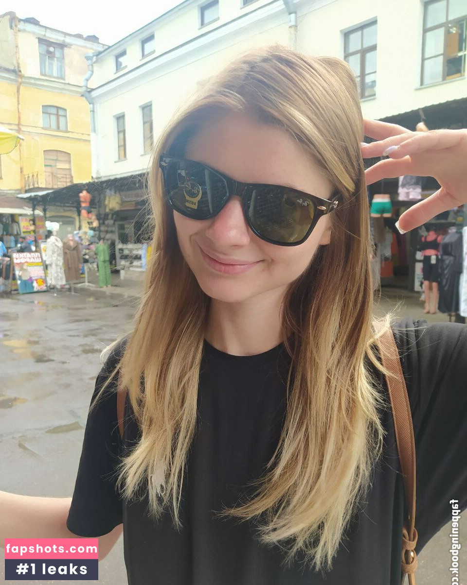 Zvezdo4kina Nude Leaks OnlyFans Photos #3 - LeakJerk